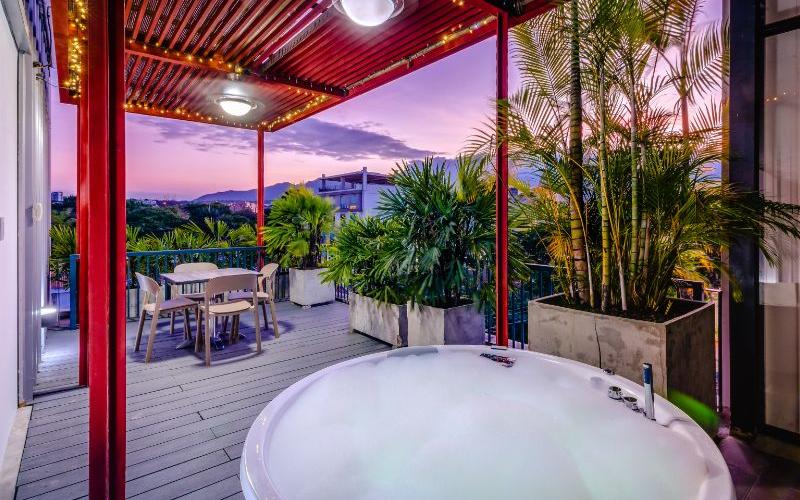 Presidential Suite with Jacuzzi Alko Hotel Integrado Cali Presidential Suite with Jacuzzi Alko Hotel Integrado Cali